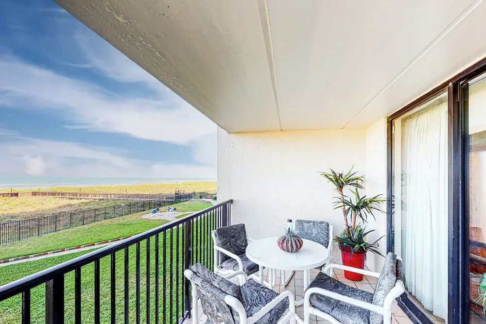 Gulf View, Gourmet Kitchen: Suntide III - Unit 203
