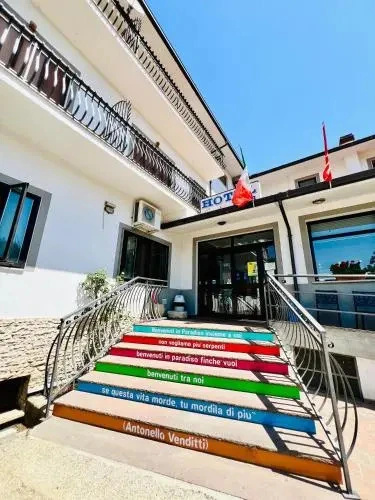 Hotel Paradiso