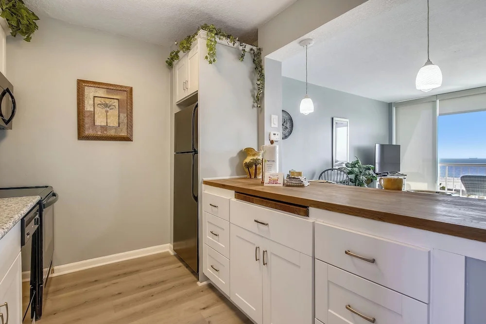 Pelican Pathway by Ryson Vacation Rentals