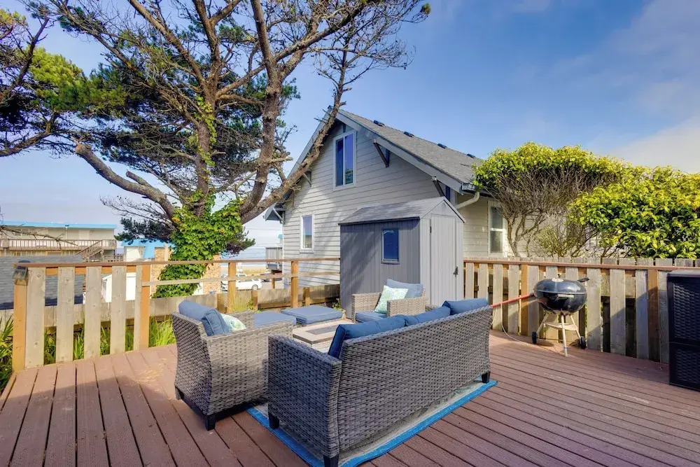 Walk to Shore: Rockaway Beach Retreat w/ Hot Tub!