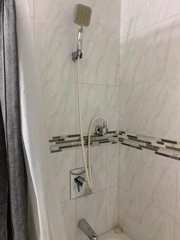 Clean, Beautiful & Modern 2 bedroom apartment
