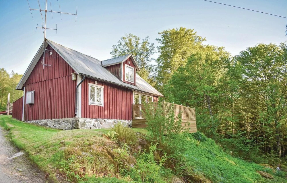 Amazing Home in Osby With 2 Bedrooms and Wifi