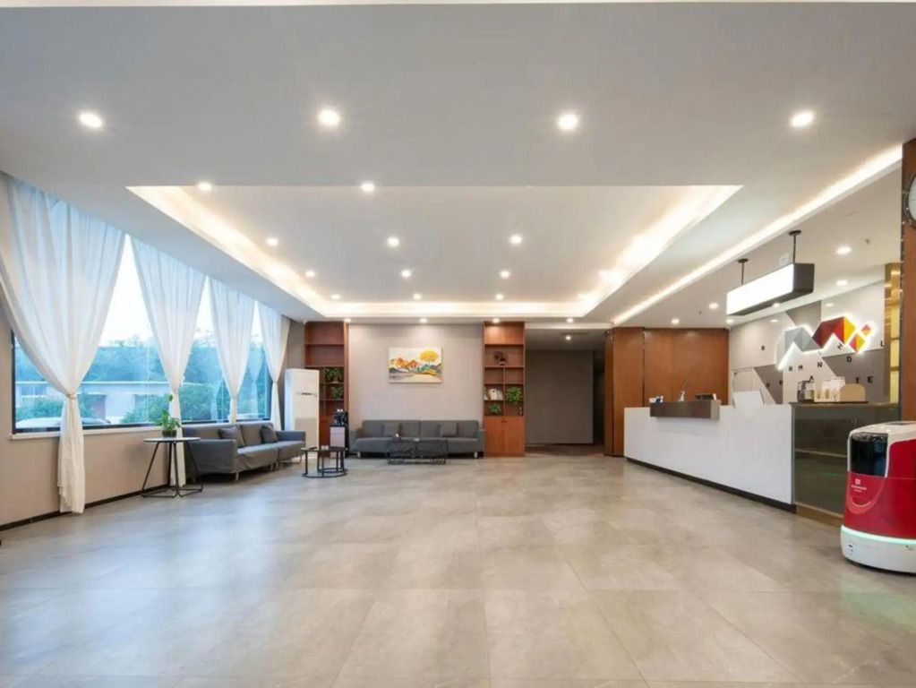 Borrman Hotel  (Yankuang Donghua Branch, West Outer Ring Road, Zoucheng)