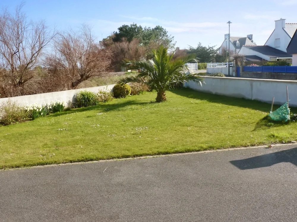 Villa With 3 Bedrooms in Loctudy, With Enclosed Garden and Wifi - 50 m