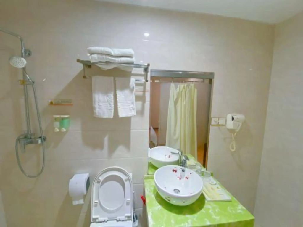 Super 8 Hotel Fuzhou Sanfangqixiang Wuyi Plaza