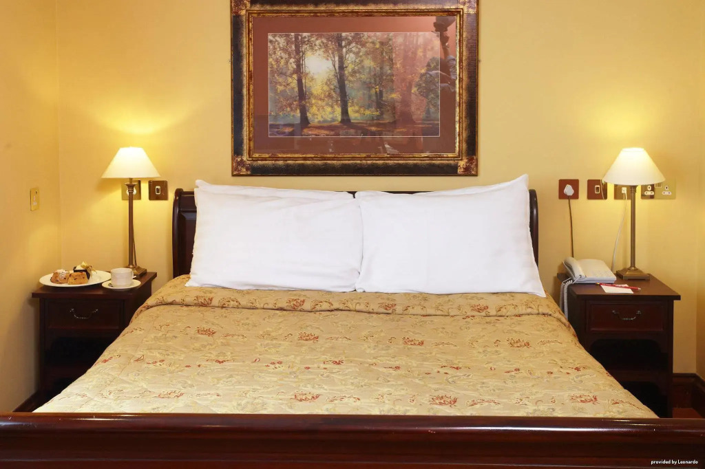 The Tollgate Hotel
