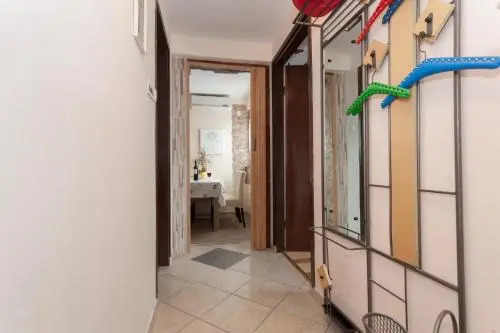 Apartment Mario