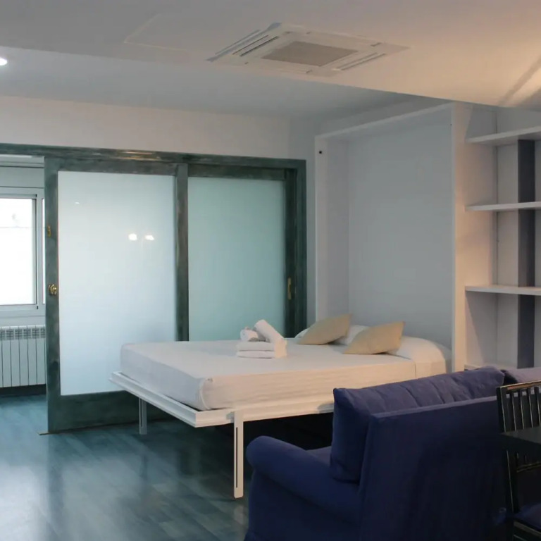 Avenida 5C in Roses With 2 Bedrooms and 2 Bathrooms