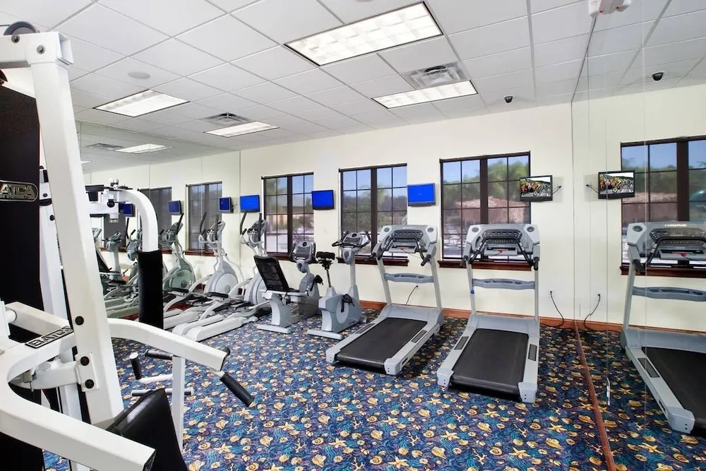 Posh and Spacious Lake View Home, Only Minutes From Disney 4bd/3ba #3pp857