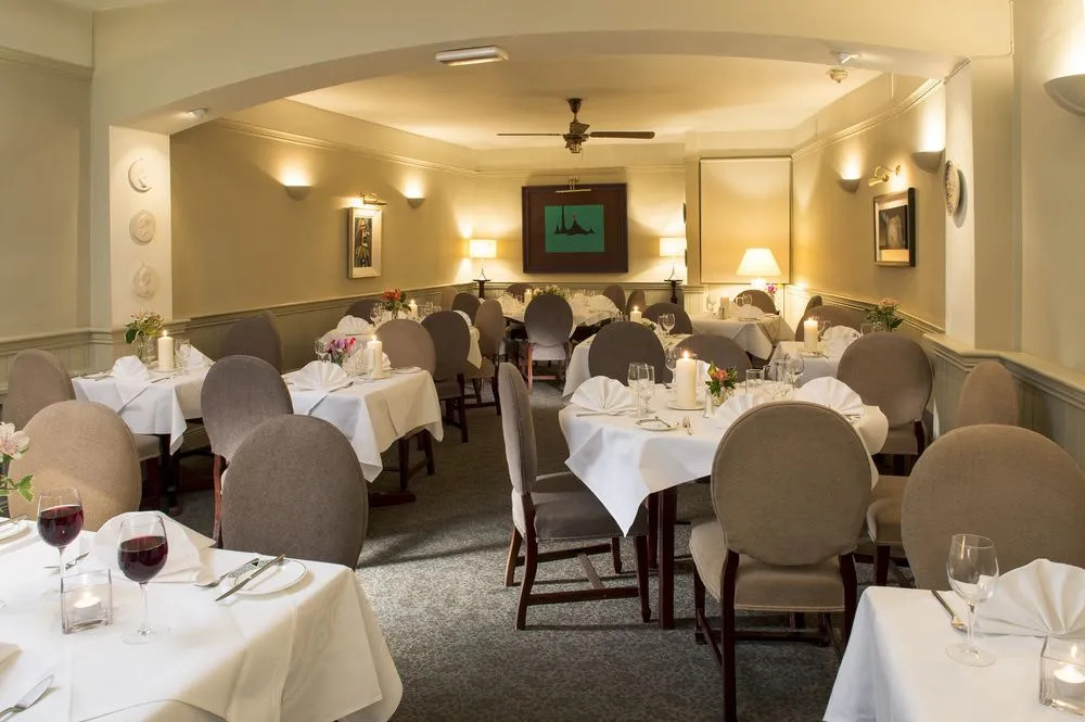 Ahernes Townhouse Hotel and Seafood Restaurant