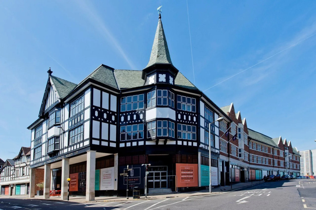 Premier Inn Chesterfield Town Centre Hotel