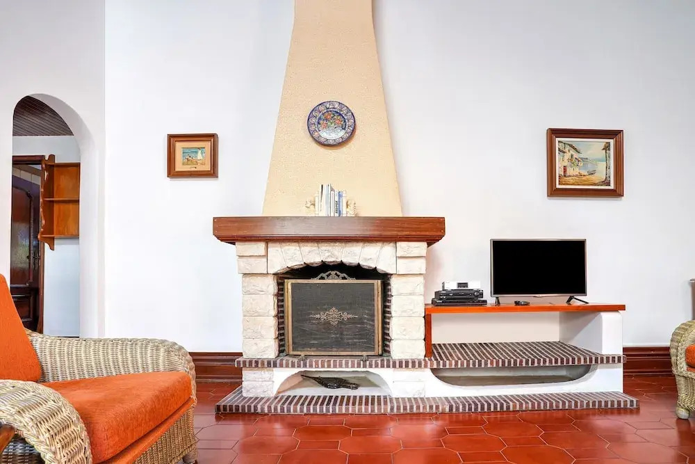 Villa in Vilamoura with Pool near Beach