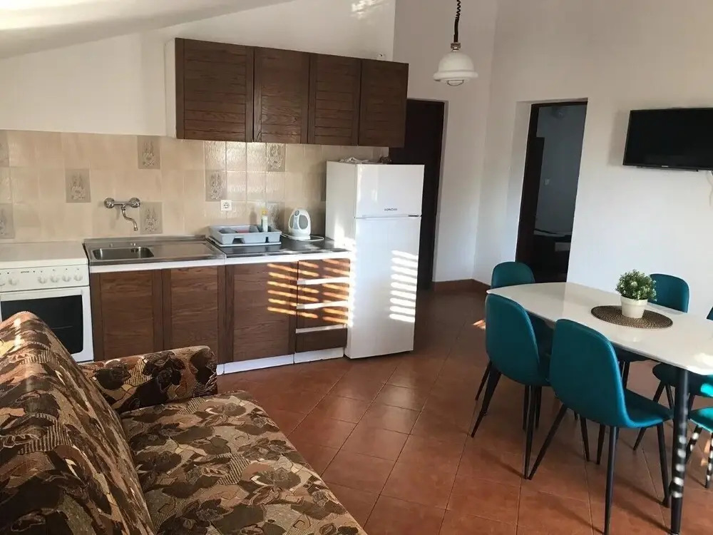 Apartment Roza near Sandy Beach