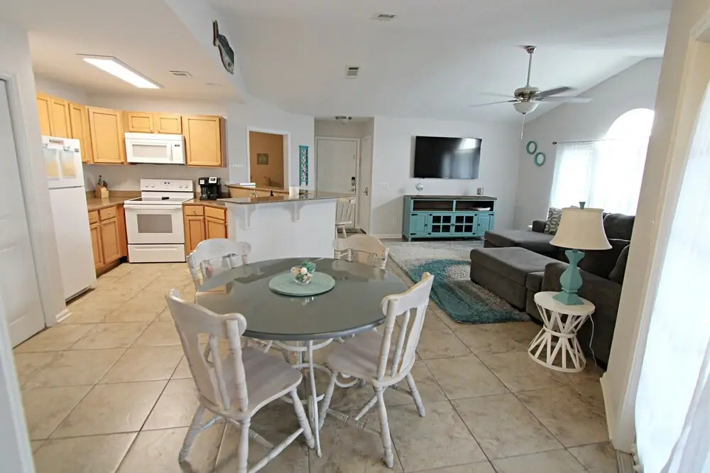 Colony Club F3 2 Bedroom Condo by RedAwning