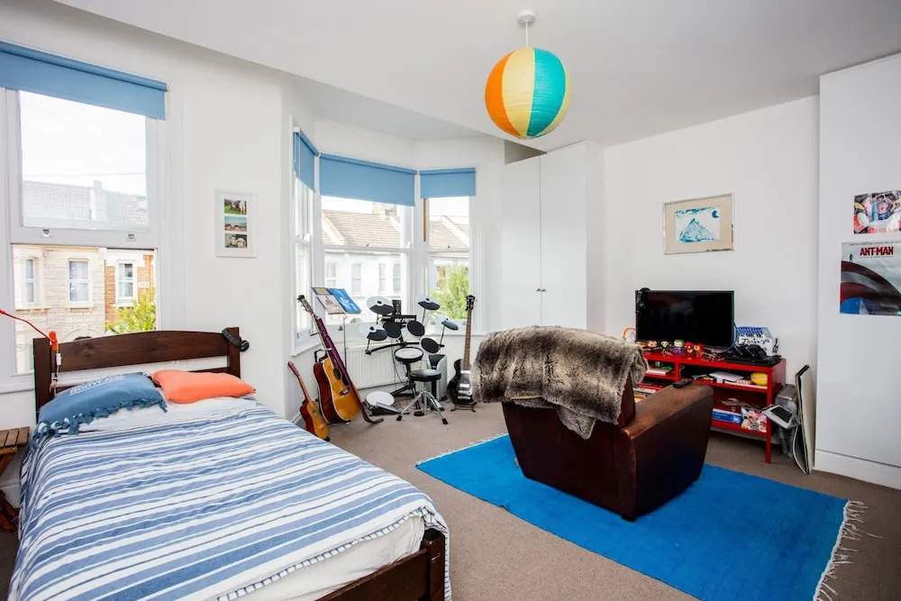 Wonderful 4 Bedroom Home In Kensal Rise