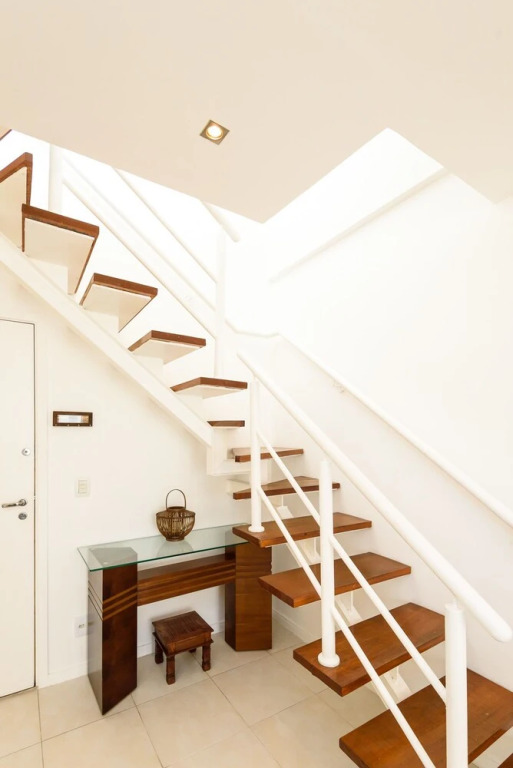 Omar do Rio - Apartamento CobR