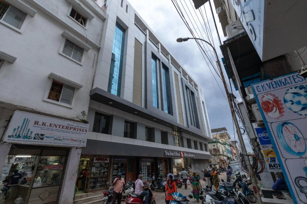 Capital O 16775 Subaithal Residency