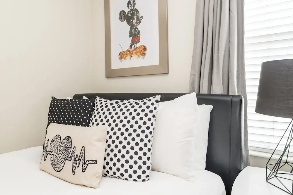 Spacious and Luxurious Home With Splash Pool, Close to Disney #4st804