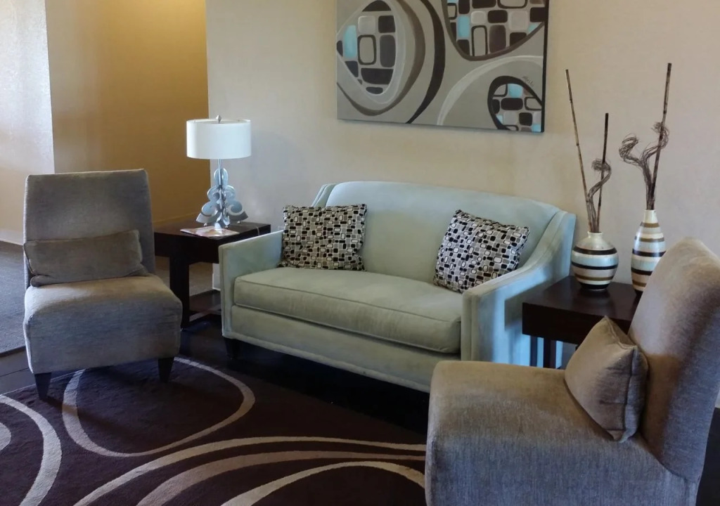 Ambassador Inn & Suites