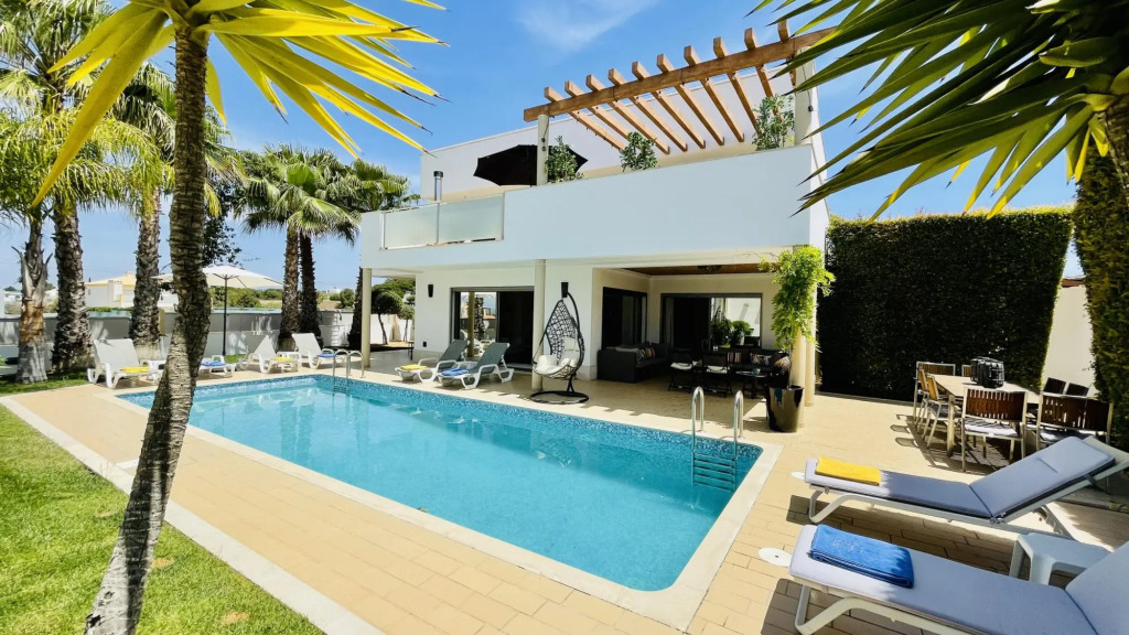 Praia - Private Pool - 10 Guests - Albufeira
