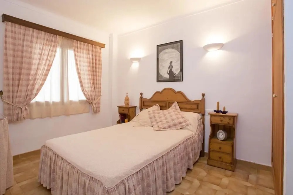 House - 3 Bedrooms - 103190