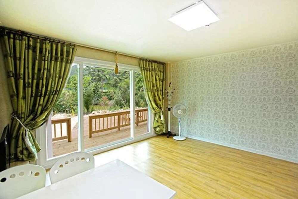 Sangju Sogli Mountain Munjangdae Pension