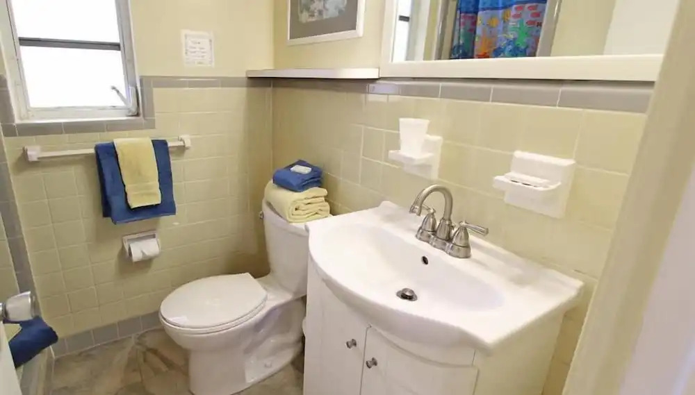 Beachouse Inn & Suites