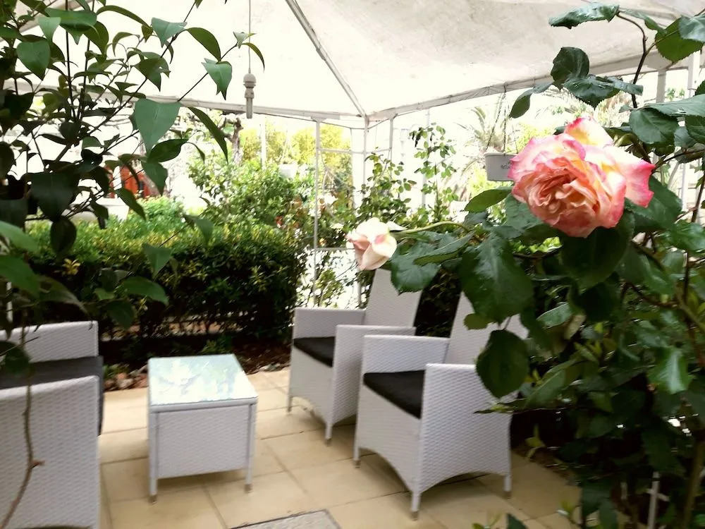 Avalena Residence
