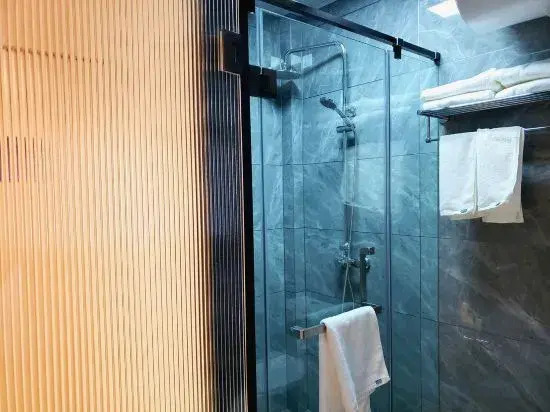 Tonghe Jian'ai Light Luxury Hotel