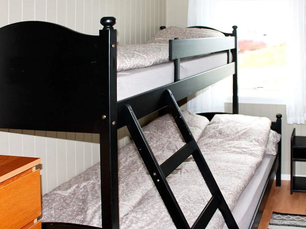 6 person holiday home in AVERØY