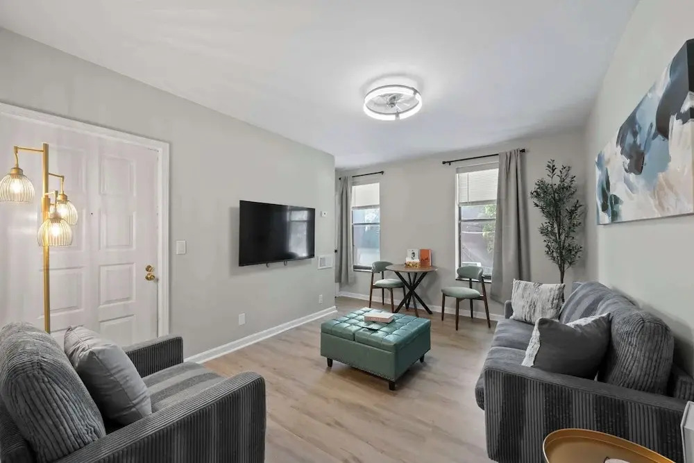 The Luxe Pearl Residences 8ppl