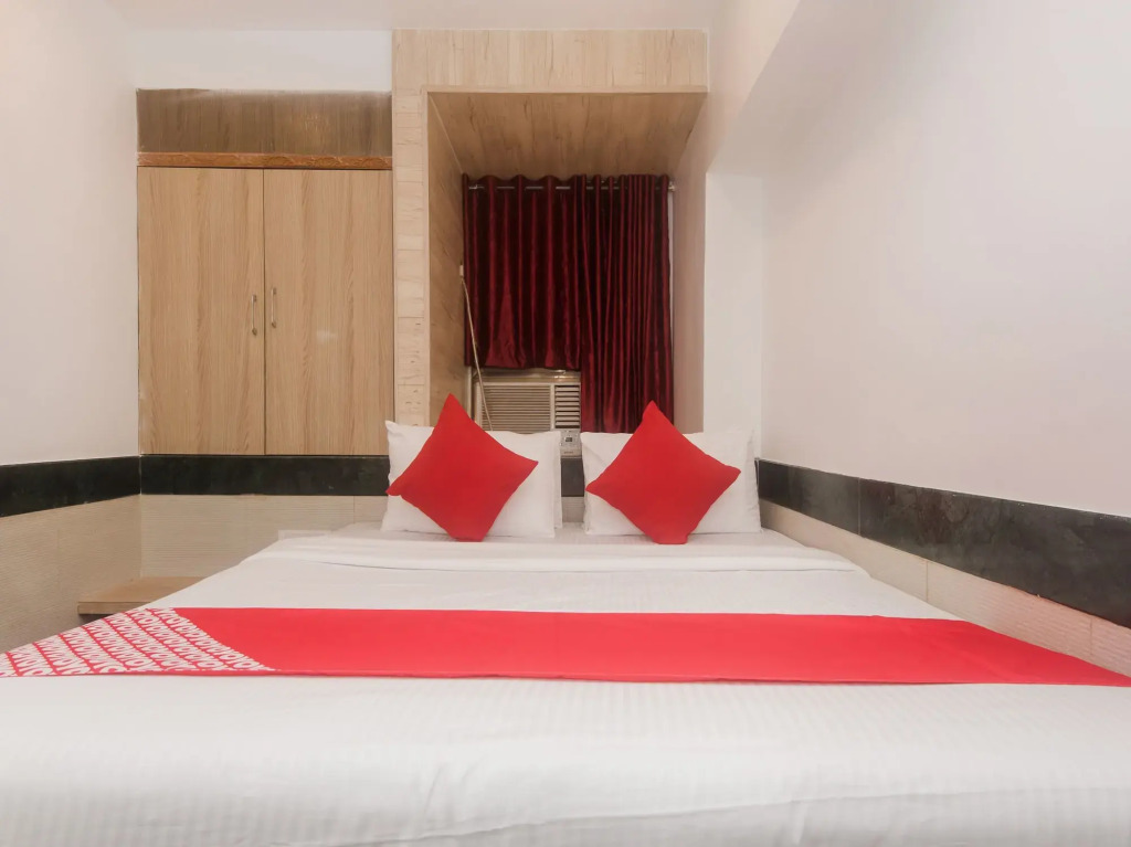 OYO 4224 Nest Inn