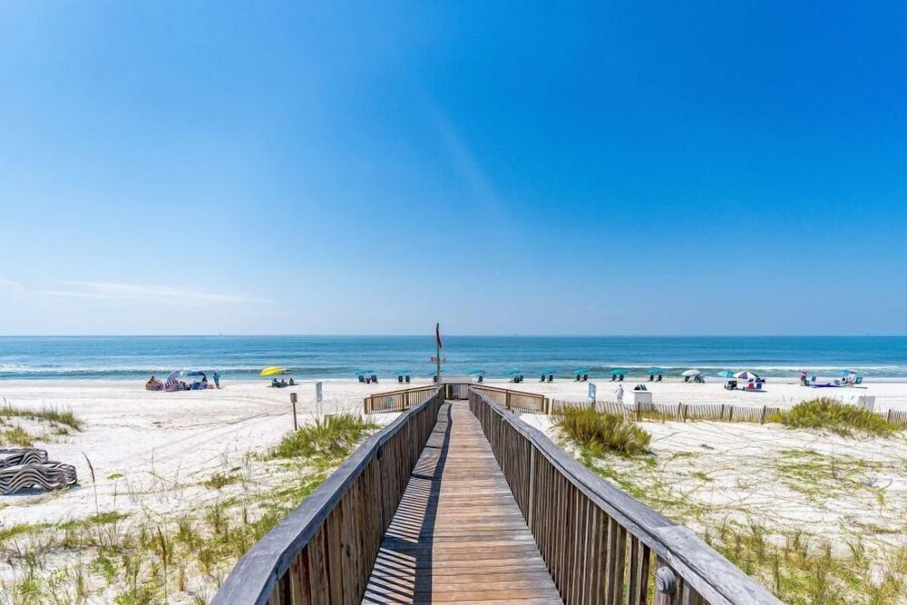 Beach Club 806A by Youngs Suncoast