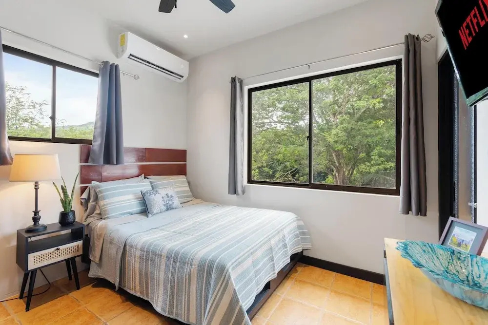Suite 4 - Sloth Pool&Beach 3 BR Condo