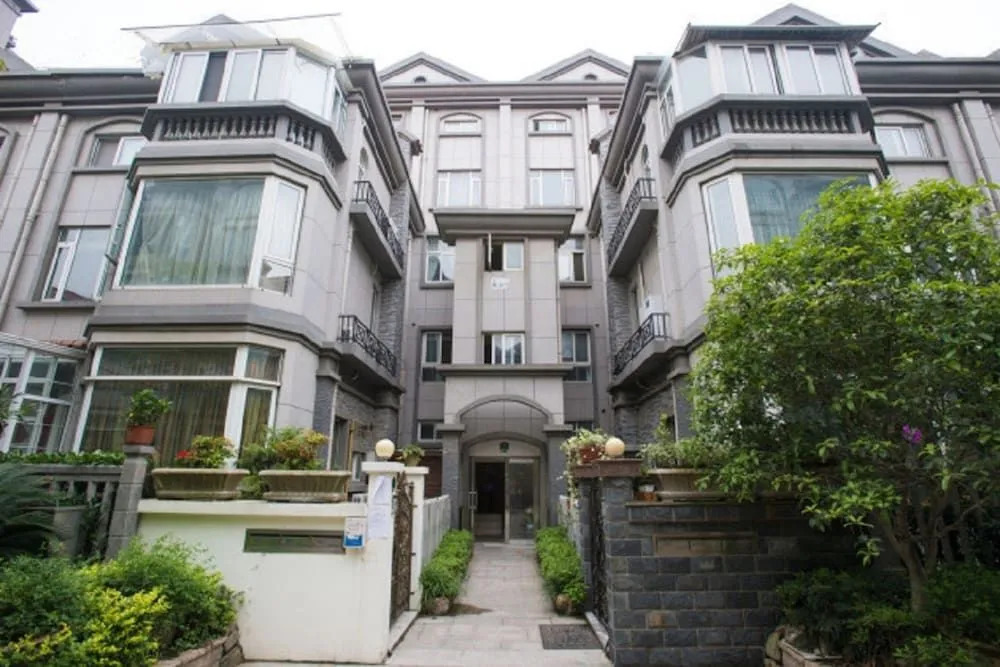 Jhouse Hongqiao Overlay Villa