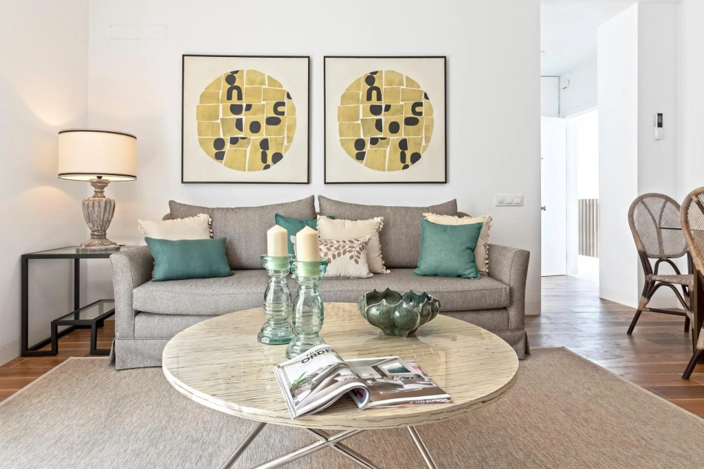 Beautiful 3-bedroom Apartment in Cadiz Center San Antonio IV
