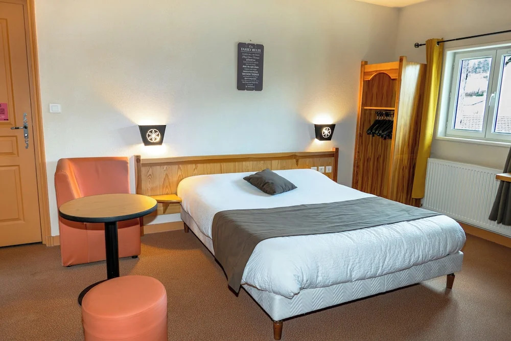 Logis Hotel Restaurant Auberge Les Rives de lArzon