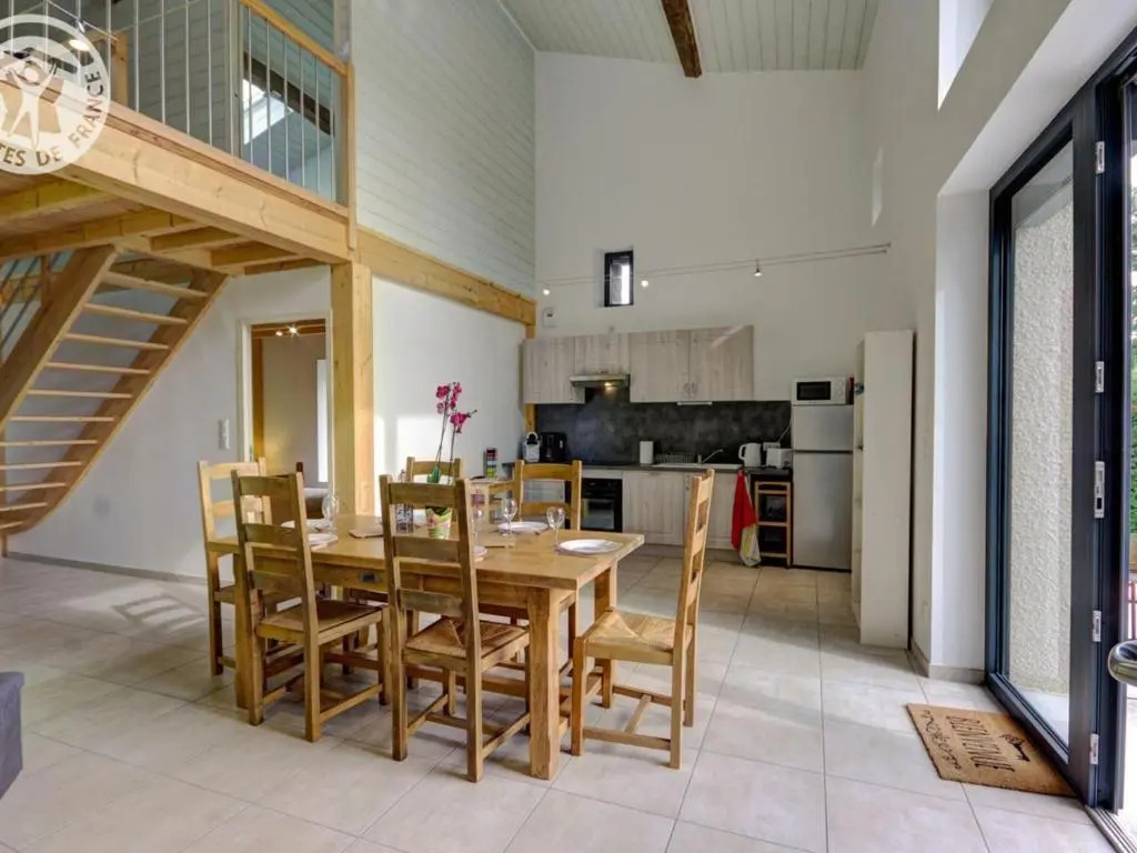 Charmante maison à la campagne avec jardin, animaux acceptés - FR-1-496-146
