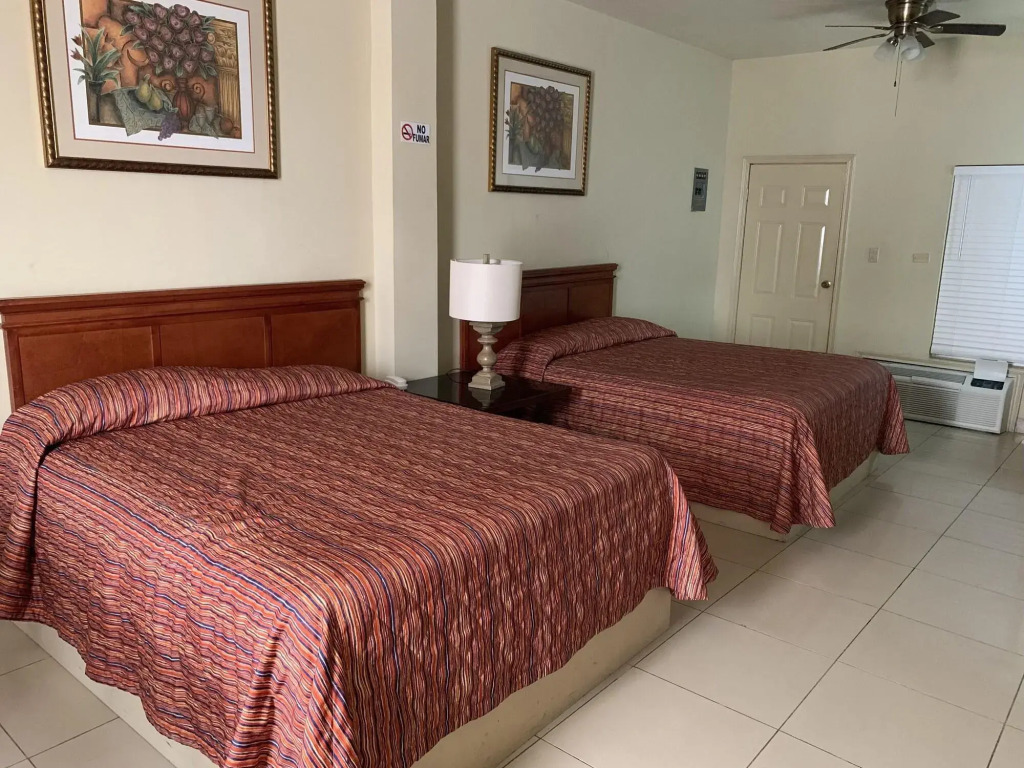 HOTEL PLAZA RIVIERA