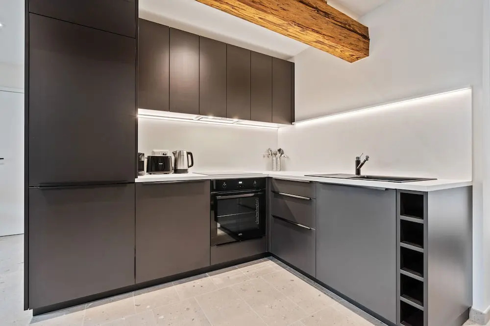 Escape to Clausen Stylish ApartmentID212