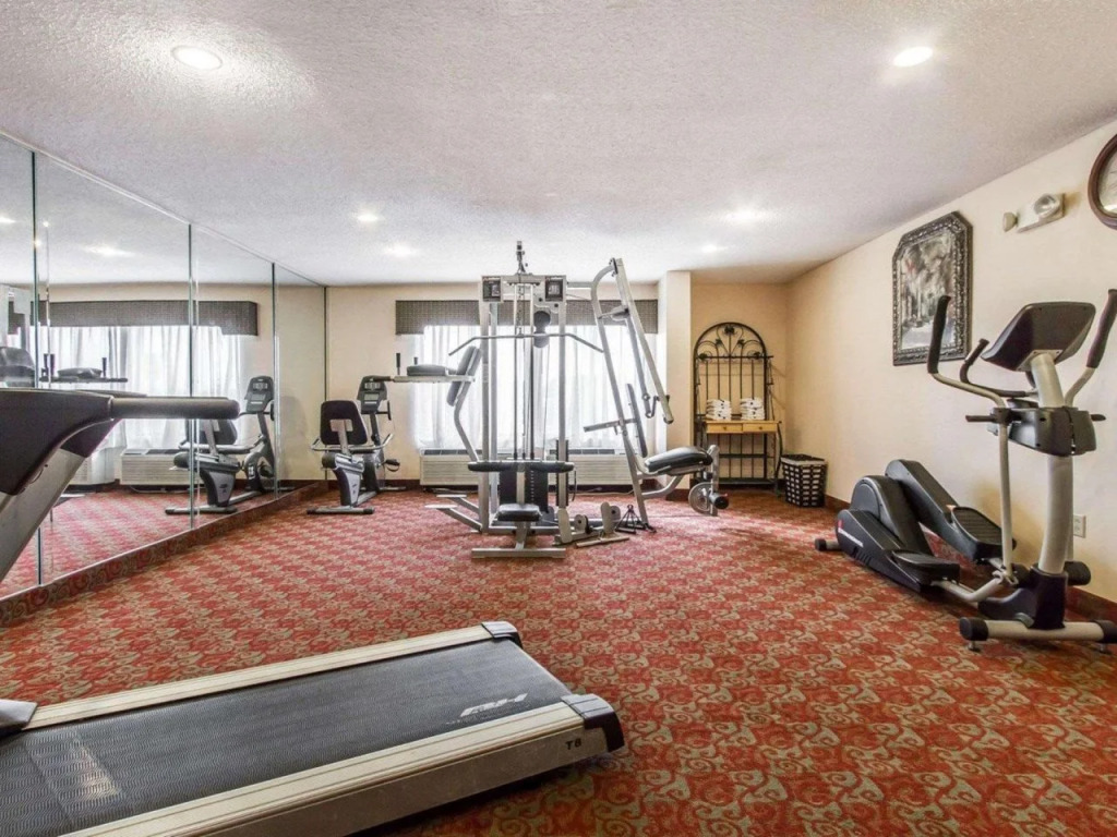 Comfort Inn & Suites Lincoln I-20