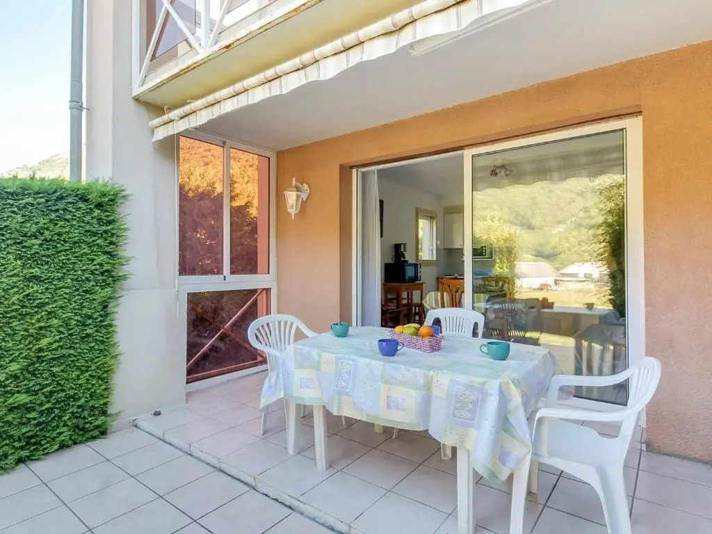 Appartement Esquièze-Sère, 3 pièces, 5 personnes - FR-1-402-37
