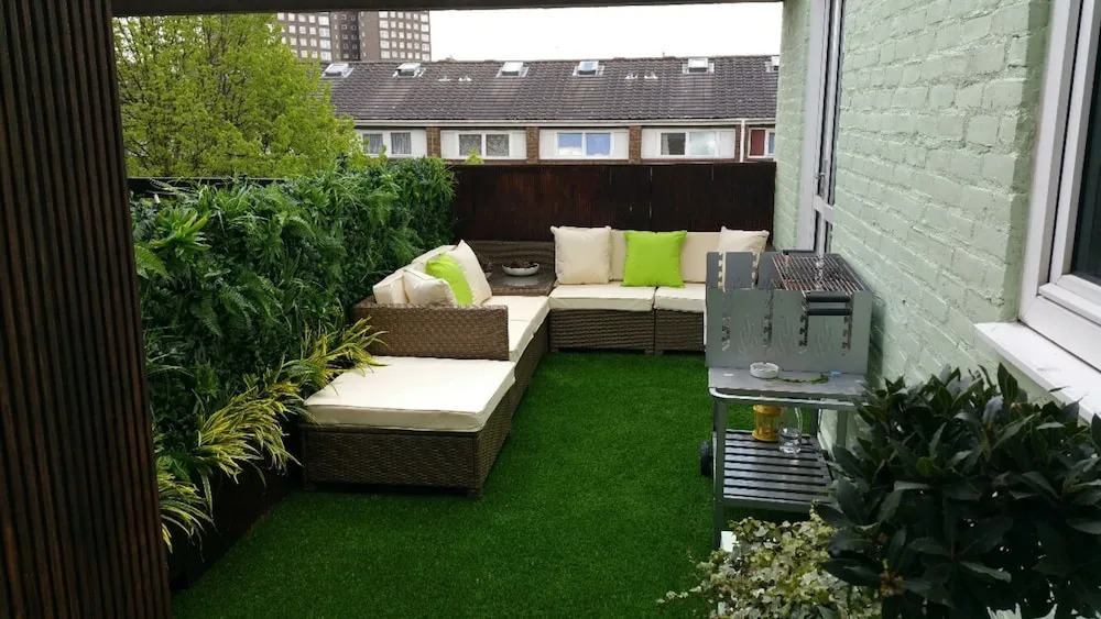 1 Bedroom Flat With Roof Terrace In Fulham