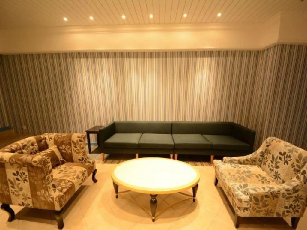 Yanqihu Holiday Hotel
