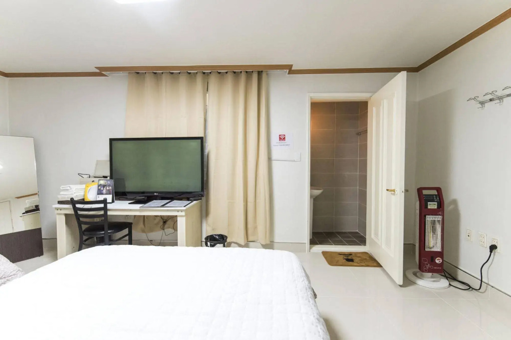 Gold Hill Guesthouse - Hostel
