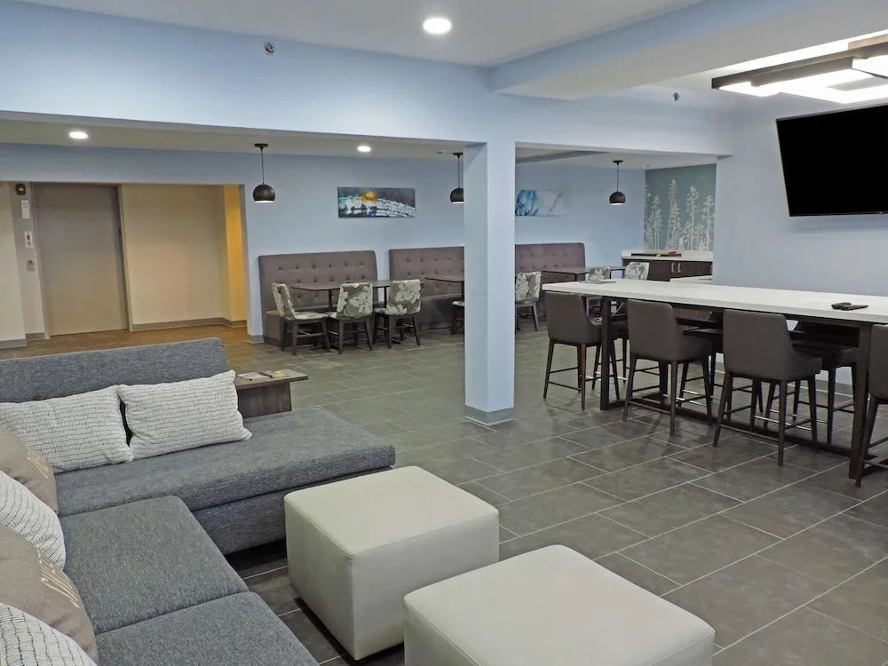 MainStay Suites Clarion, PA near I-80