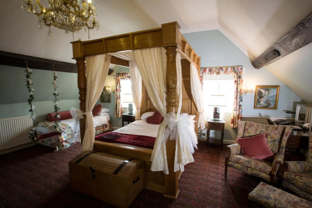 Hundred House Hotel
