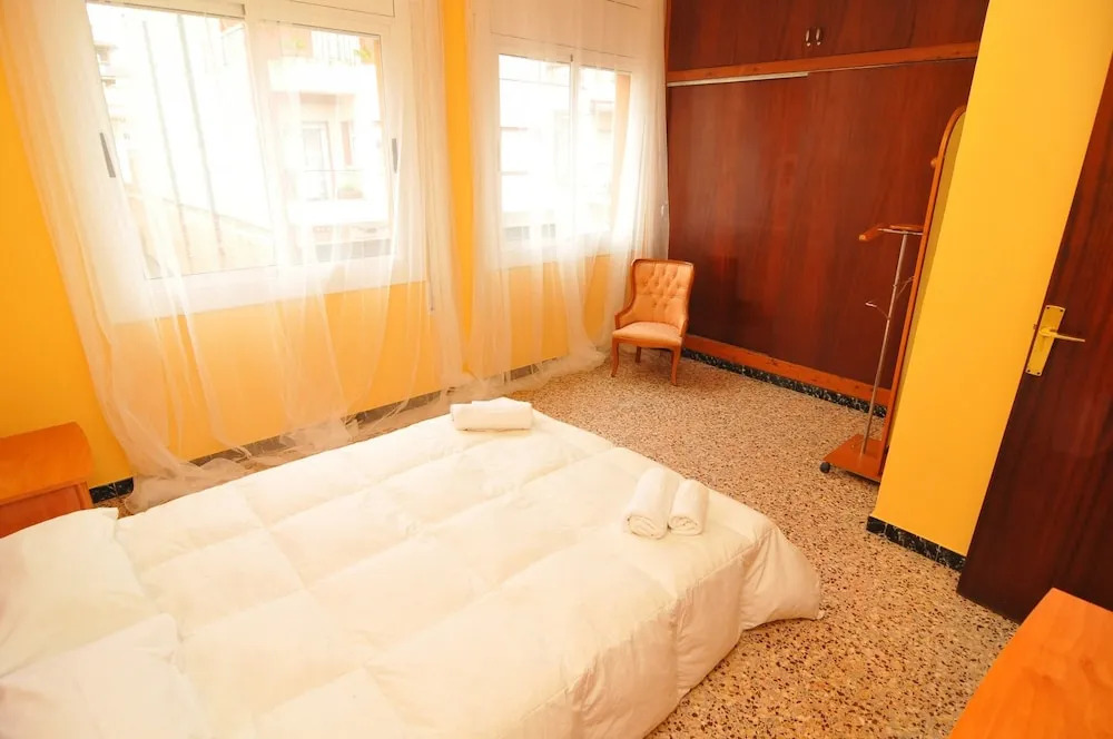 HomeHolidaysRentals Casa Valerie – Costa Barcelona