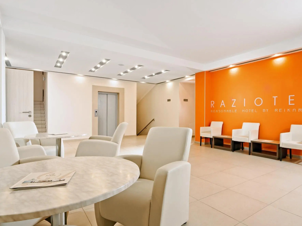 PracticOtel