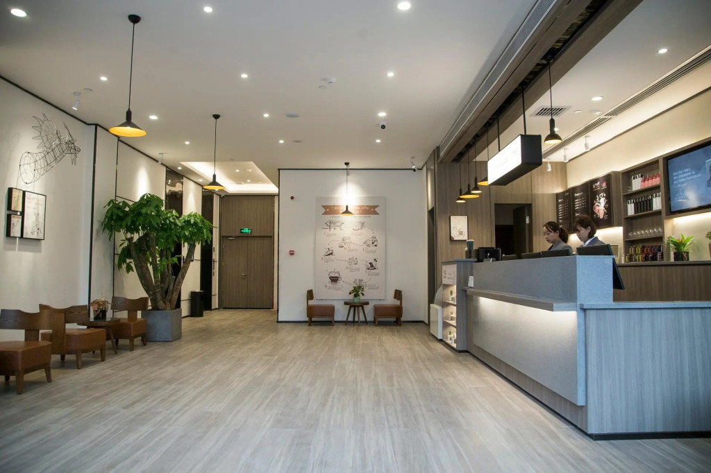 Hanting Hotel Longnan Railway Station